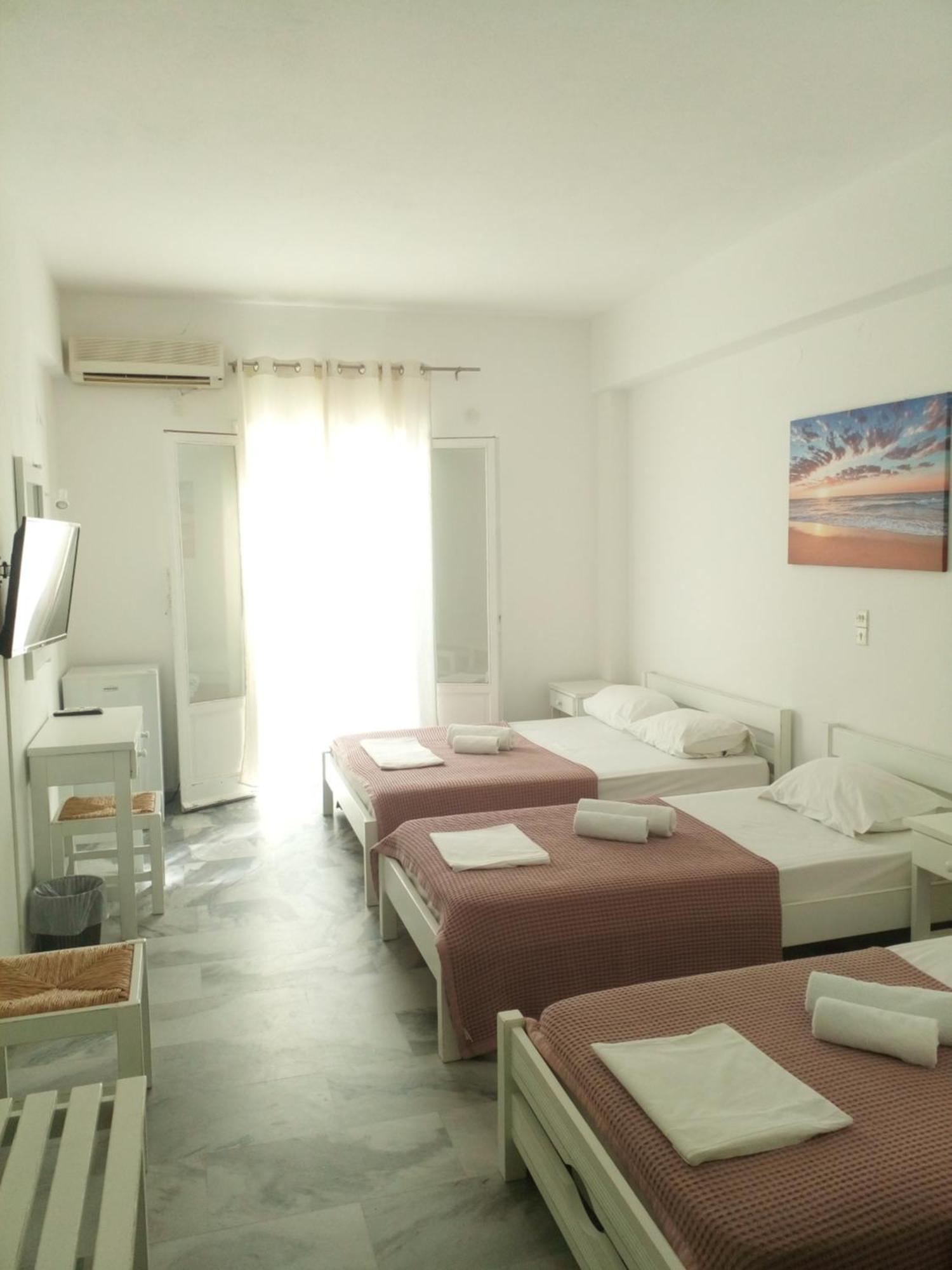 Hostel Frangiscos Páros Zewnętrze zdjęcie