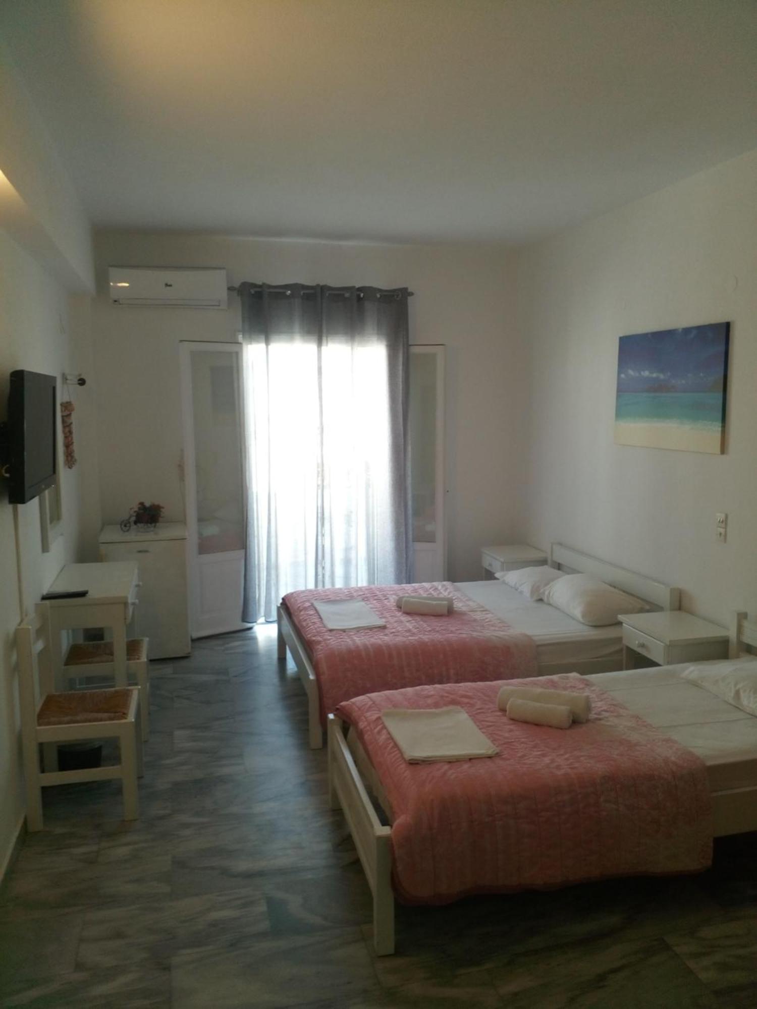 Hostel Frangiscos Páros Zewnętrze zdjęcie