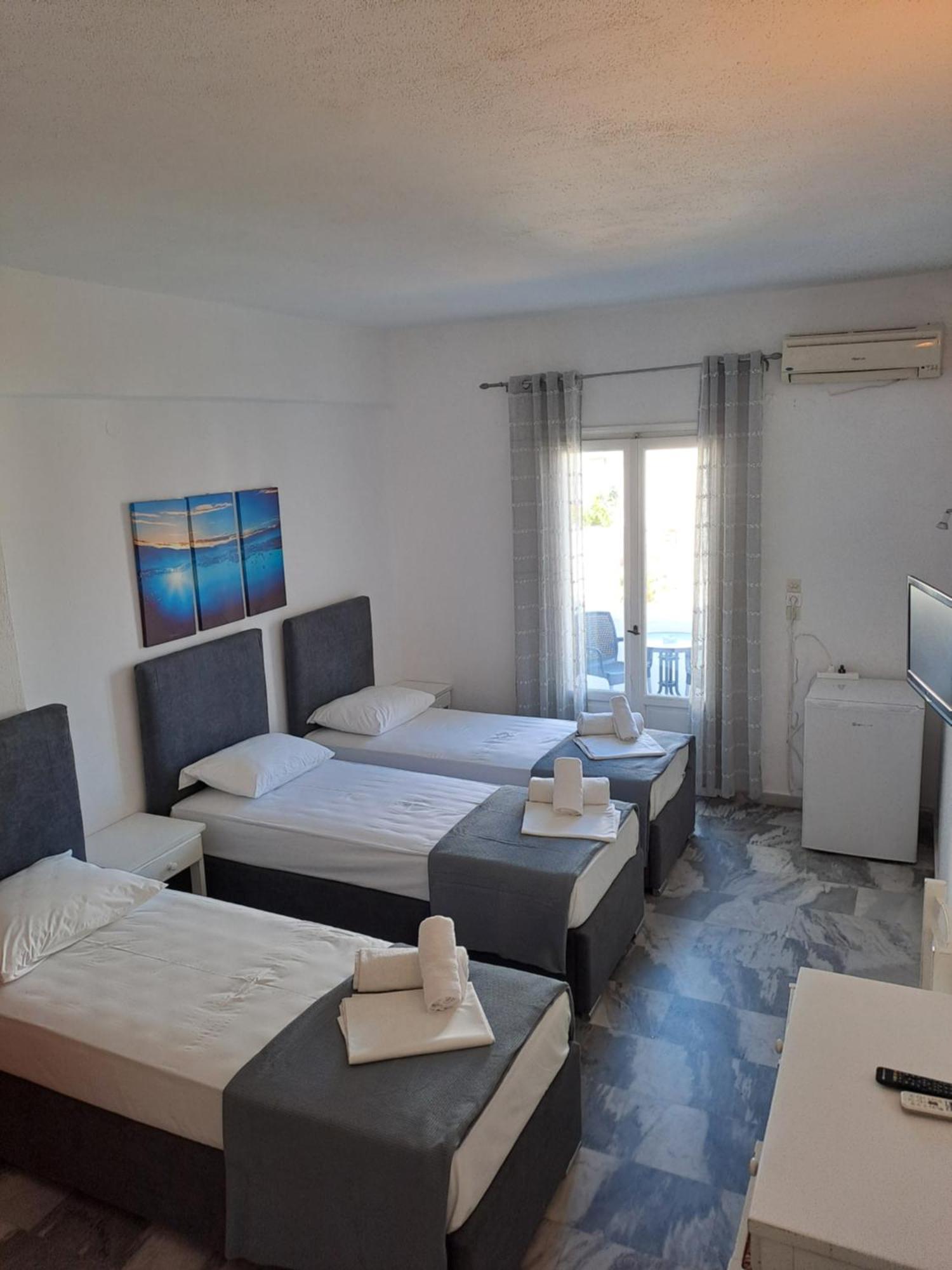 Hostel Frangiscos Páros Zewnętrze zdjęcie