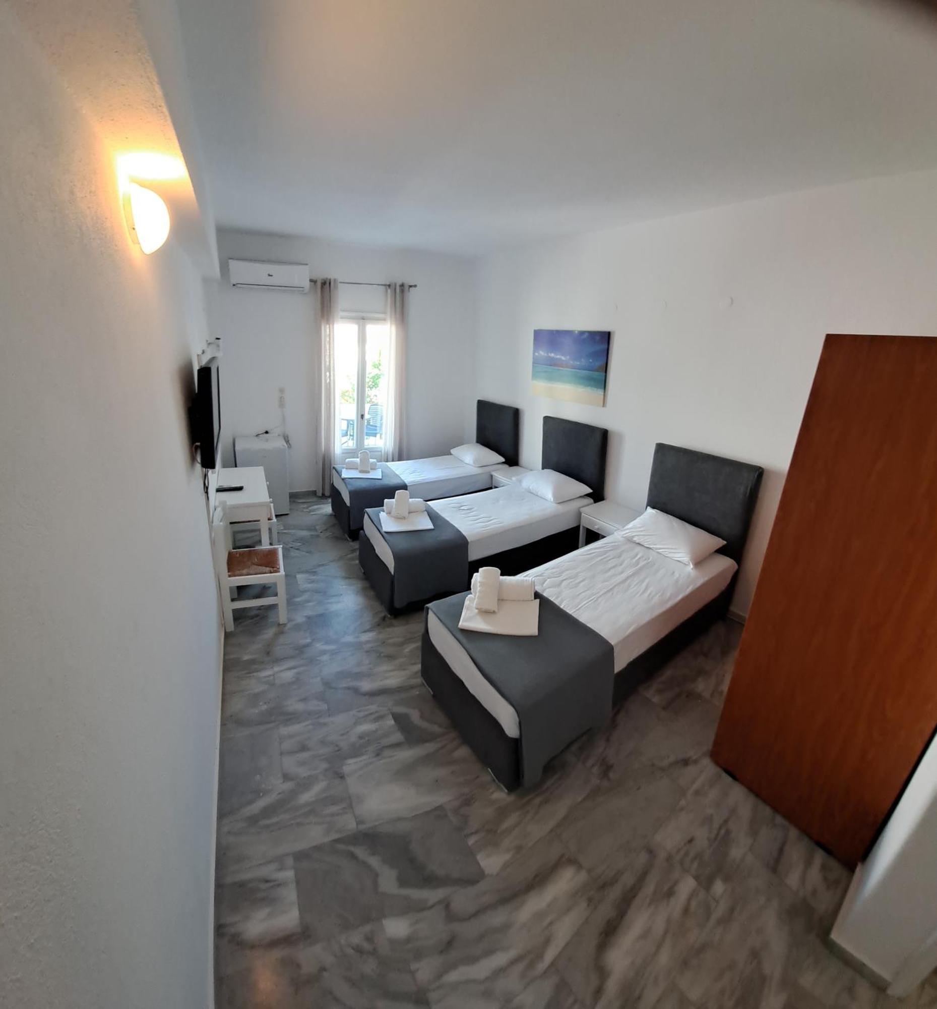 Hostel Frangiscos Páros Zewnętrze zdjęcie